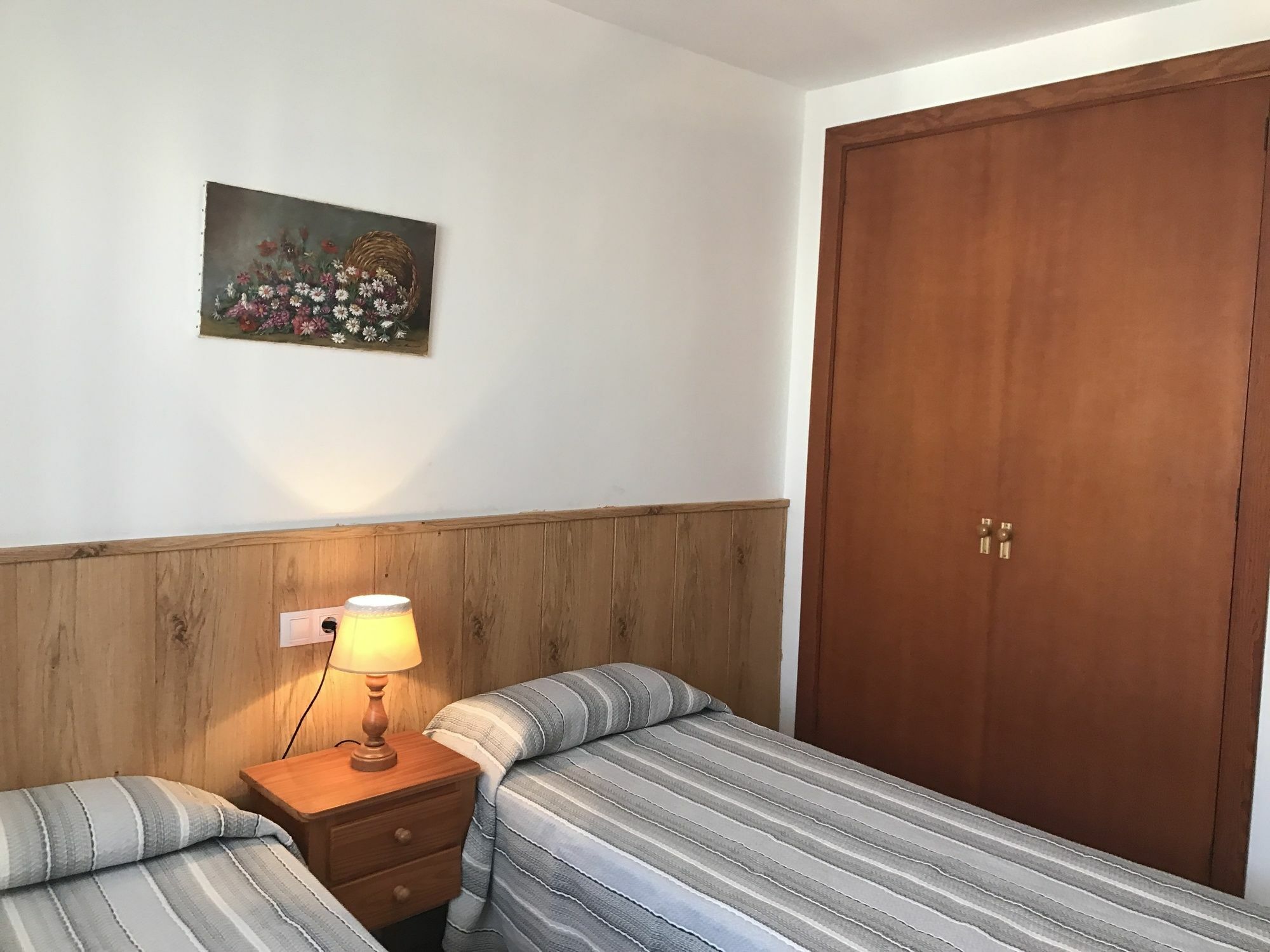 Costa Daurada Apartaments - Regueral カンブリルス エクステリア 写真