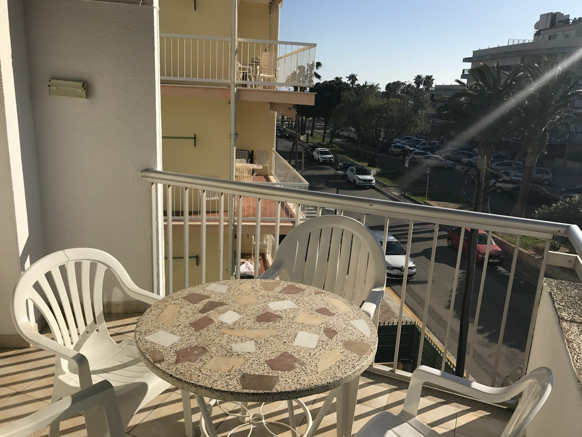 Costa Daurada Apartaments - Regueral カンブリルス エクステリア 写真